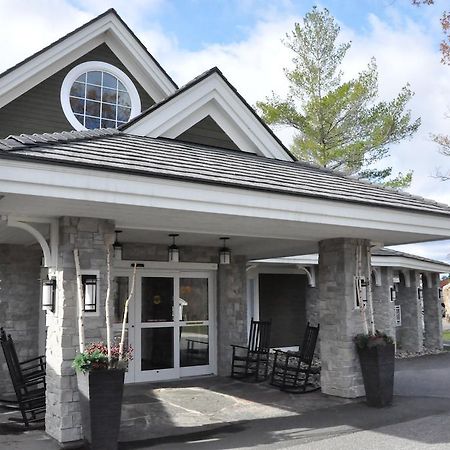 Touchstone Resort On Lake Muskoka ブレイスブリッジ エクステリア 写真