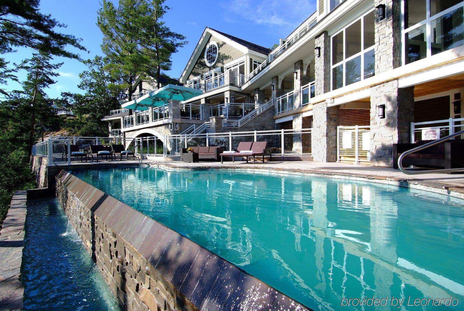 Touchstone Resort On Lake Muskoka ブレイスブリッジ エクステリア 写真