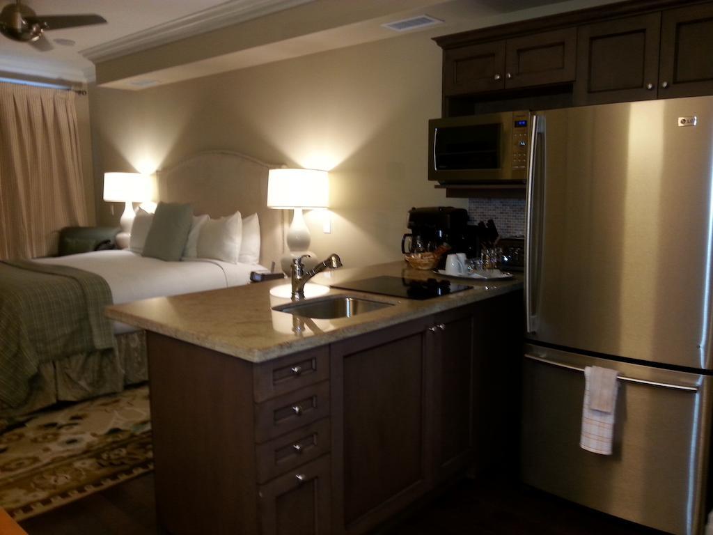 Touchstone Resort On Lake Muskoka ブレイスブリッジ 部屋 写真