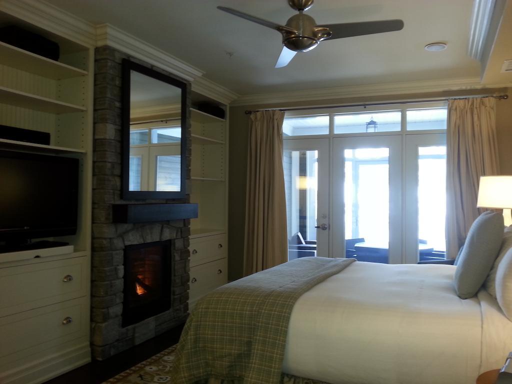 Touchstone Resort On Lake Muskoka ブレイスブリッジ 部屋 写真